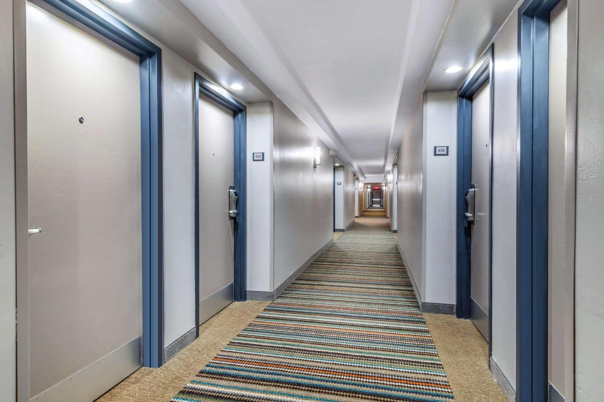 Country Inn & Suites By Radisson, Atlanta Airport South, Ga College Park Bagian luar foto